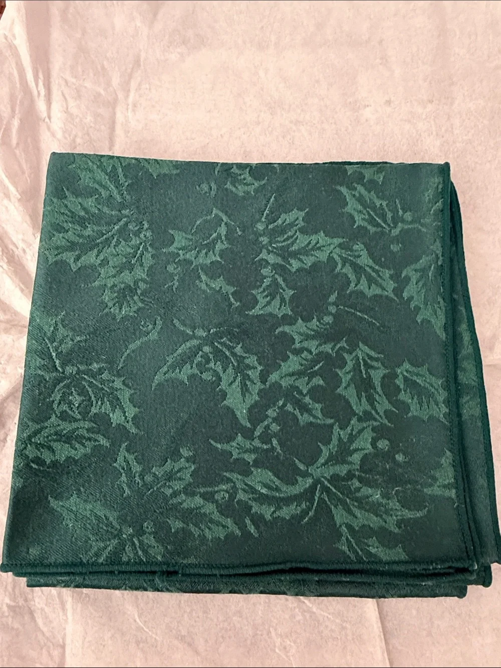 Set of 4 Dinner Napkins-Festive Green Holly Jacquard